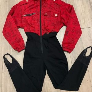 SKI SUIT
